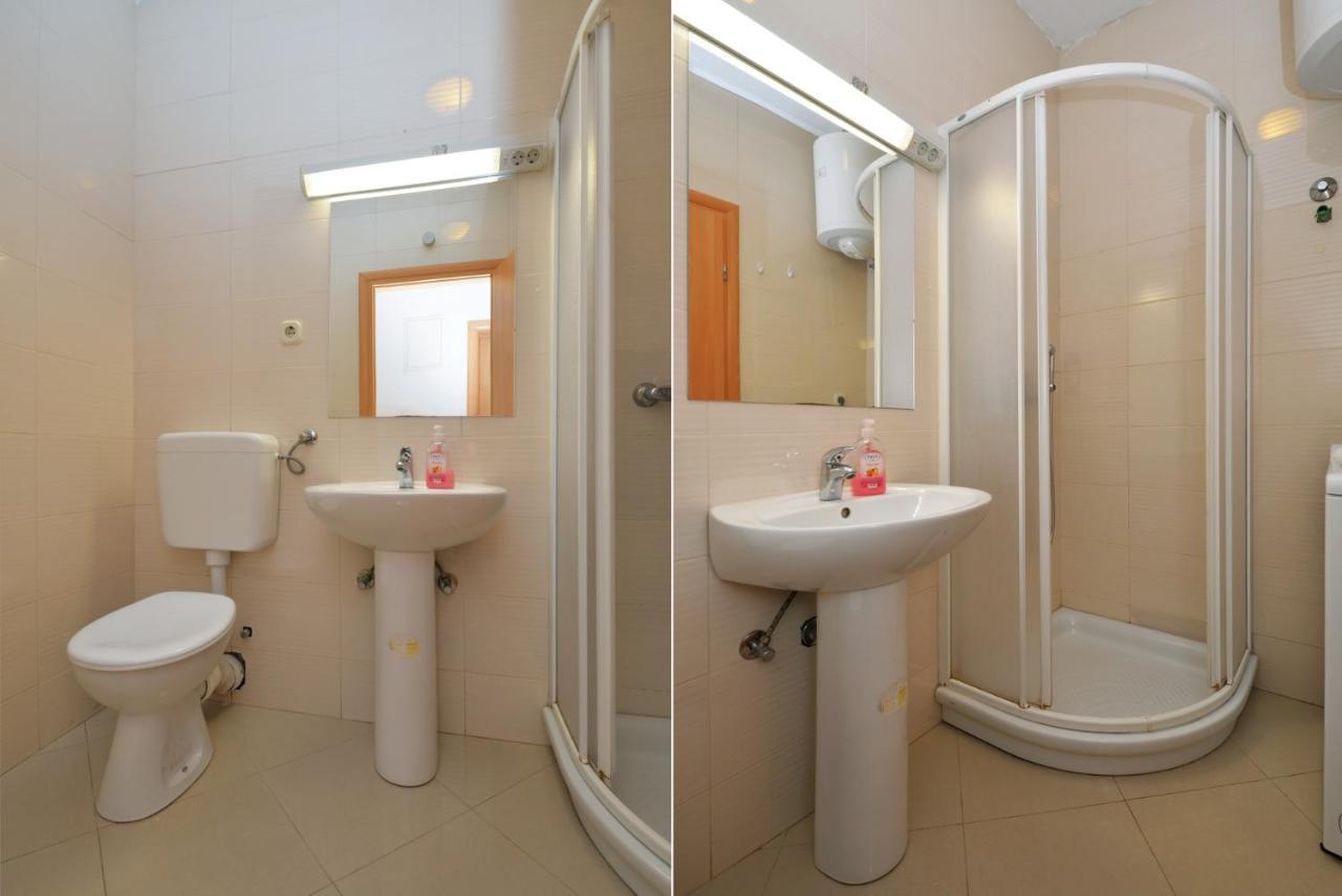 Apartmani Vedrana, Murter Exteriör bild